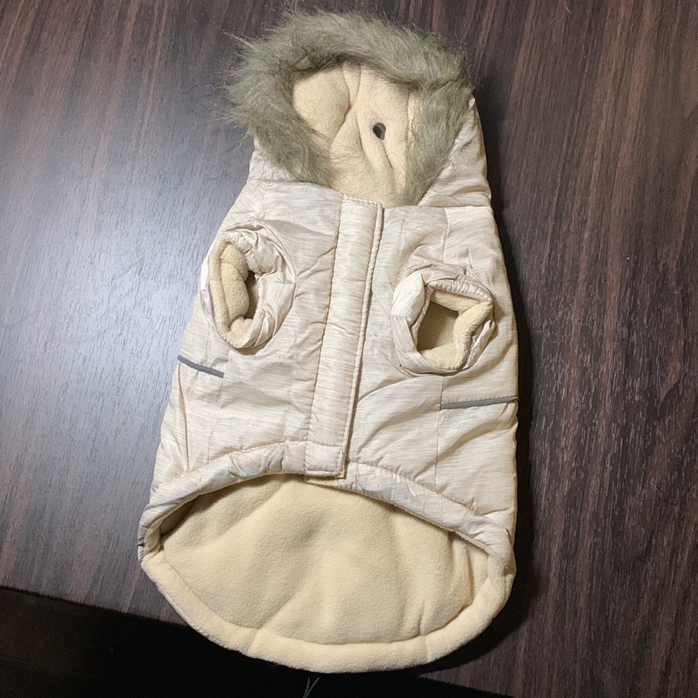 Small Dog’s Winter Jacket - Picture 2 of 6
